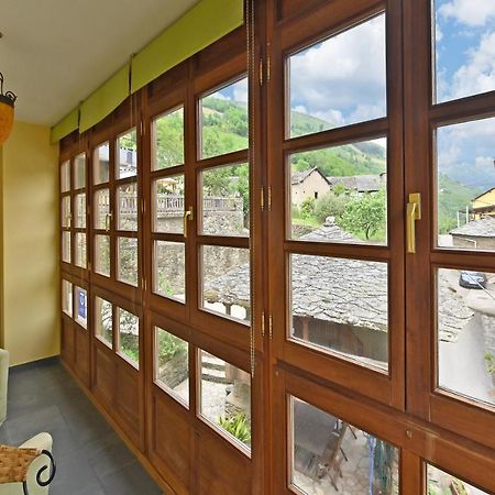 칸가스 델 나르세아 Puente Del Narcea 아파트 외부 사진